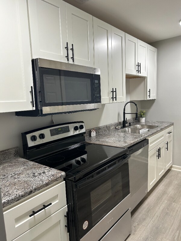 807 Pine St in Fort Valley, GA - Foto de edificio - Building Photo
