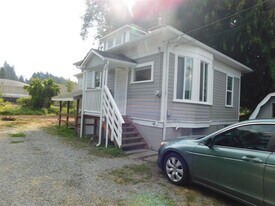 1312-1312 S 3rd St in Mount Vernon, WA - Building Photo