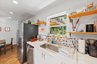 5704 Glenhollow Path in Austin, TX - Building Photo - Building Photo