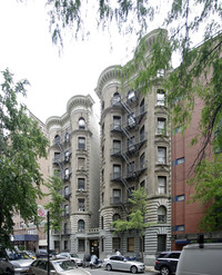 7 W 92nd St in New York, NY - Foto de edificio - Building Photo