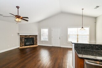 2915 S Hartland in Southaven, MS - Building Photo - Building Photo