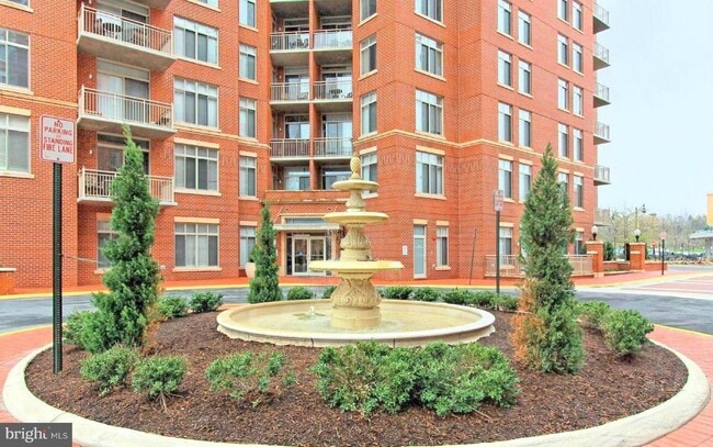 property at 4480 Market Commons Dr