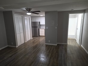 734 N Country Acres Ave in Wichita, KS - Building Photo - Building Photo