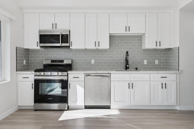 2341 Ulric St in San Diego, CA - Building Photo - Building Photo