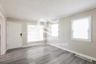 4412 Myrtle Ave in Kansas City, MO - Foto de edificio - Building Photo