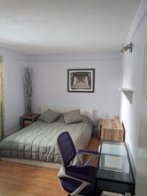 714 NE 10th St in Hallandale Beach, FL - Building Photo - Building Photo
