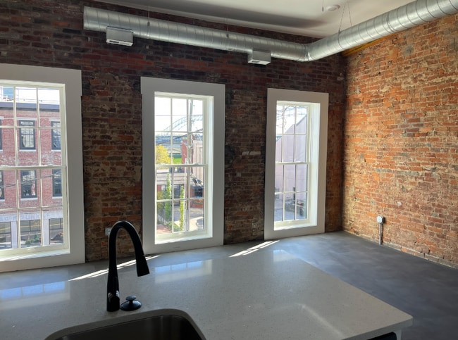 145-151 E Main St