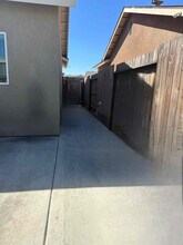688 Willow Oak Ave in Porterville, CA - Building Photo - Building Photo