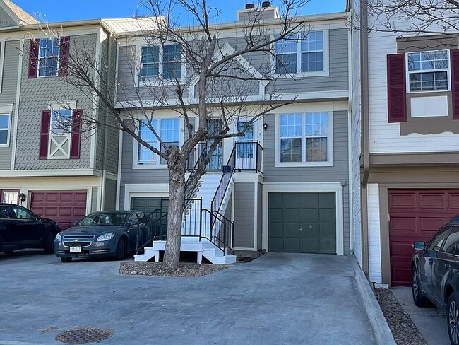 property at 1811 S Quebec Way