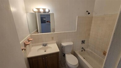 2501 Pierce St in Hollywood, FL - Building Photo - Building Photo
