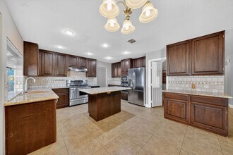 10028 Sail Landing Ct in Las Vegas, NV - Building Photo - Building Photo