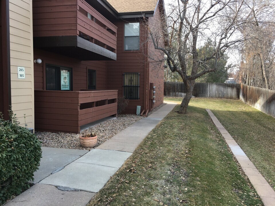 7110 W 20th Ave, Unit 105 in Lakewood, CO - Building Photo