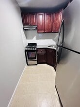 259 W Baltimore Pike in Clifton Heights, PA - Building Photo - Building Photo