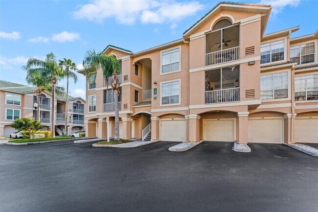 1203 Bay Club Cir in Tampa, FL - Building Photo - Building Photo