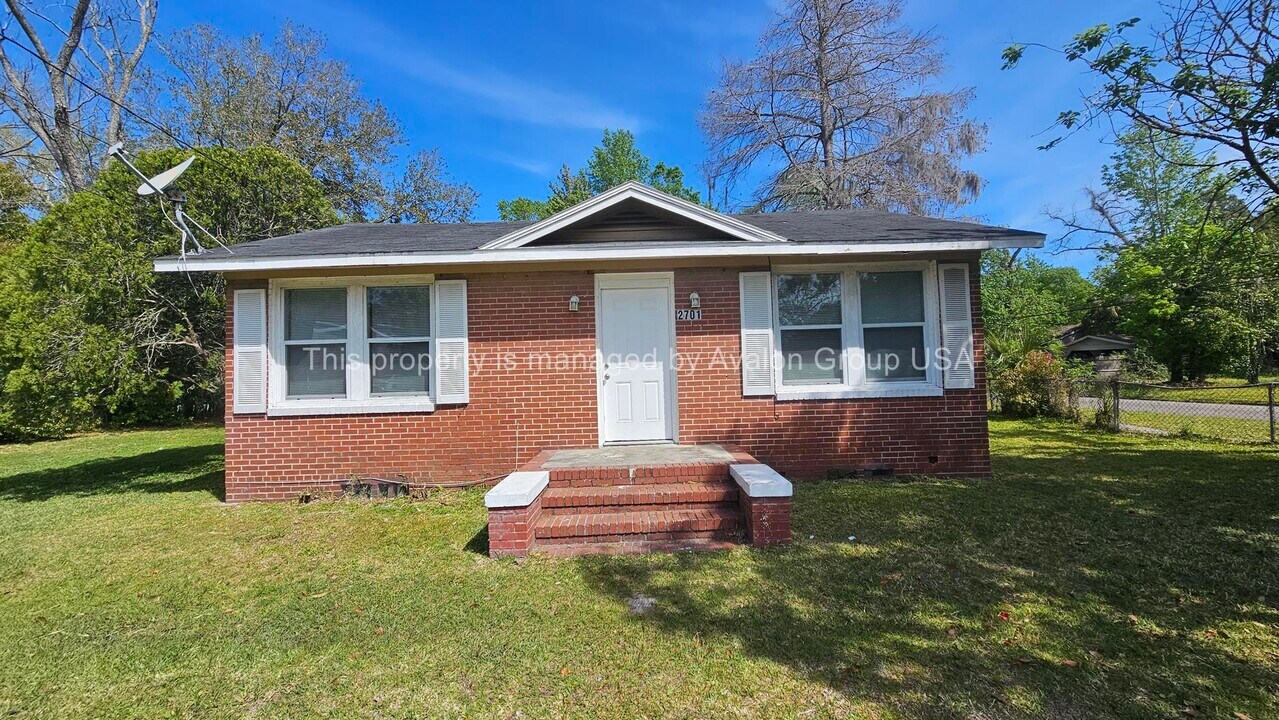 2701 Lowell Ave in Jacksonville, FL - Building Photo