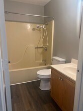 121 E Heights Ave-Unit -121 East Heights Ave Apt B in Bowling Green, KY - Building Photo - Building Photo