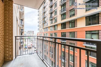4924 St Elmo Ave in Bethesda, MD - Building Photo - Building Photo