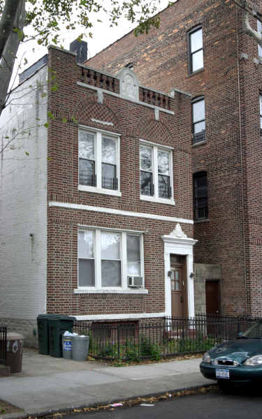 1579 41st St in Brooklyn, NY - Foto de edificio