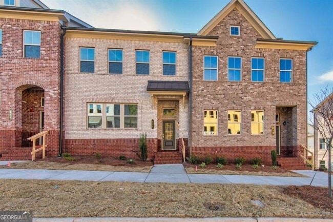 property at 272 Commons Ave