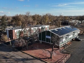 Southgate Commons in Colorado Springs, CO - Foto de edificio - Building Photo