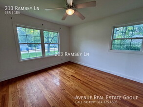 213 Ramsey Ln in Ballwin, MO - Building Photo - Building Photo
