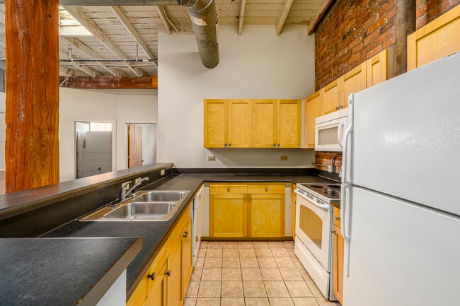 Eagle Mill Lofts in Richmond, VA - Foto de edificio - Interior Photo