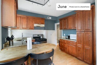 Room in Shared 7 bed/2.5 bath home, Unit F in Cambridge, MA - Foto de edificio - Building Photo