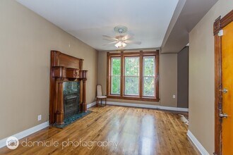 828 W Buckingham Pl in Chicago, IL - Building Photo - Building Photo
