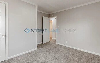 3235 N Euclid Ave in Indianapolis, IN - Foto de edificio - Building Photo