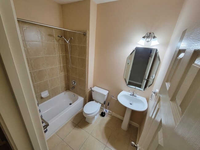 20931 Flower Croft Ct