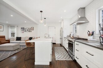 29 Half Moon Ln in Tarrytown, NY - Building Photo - Building Photo