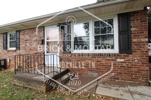 2409 Holbrook Dr in Knoxville, TN - Building Photo