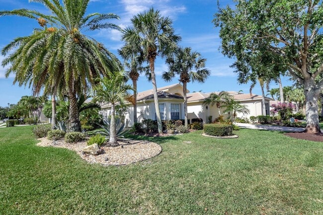 9798 Casa Mar Dr in Wellington, FL - Building Photo - Building Photo