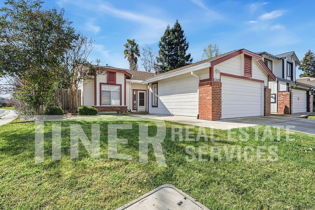 9074 Concerto Ct in Elk Grove, CA - Building Photo