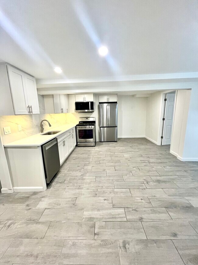 38 51st St in West New York, NJ - Building Photo - Building Photo