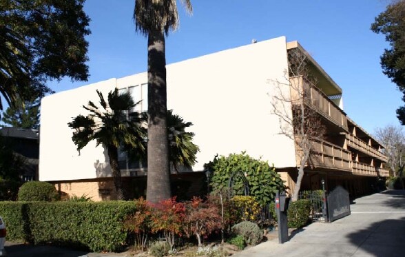 Waverley Palms in Palo Alto, CA - Foto de edificio
