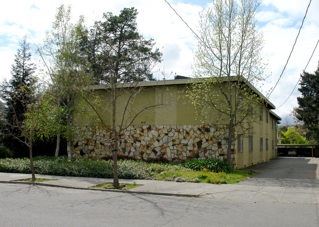 517 Fitch St in Healdsburg, CA - Building Photo - Building Photo