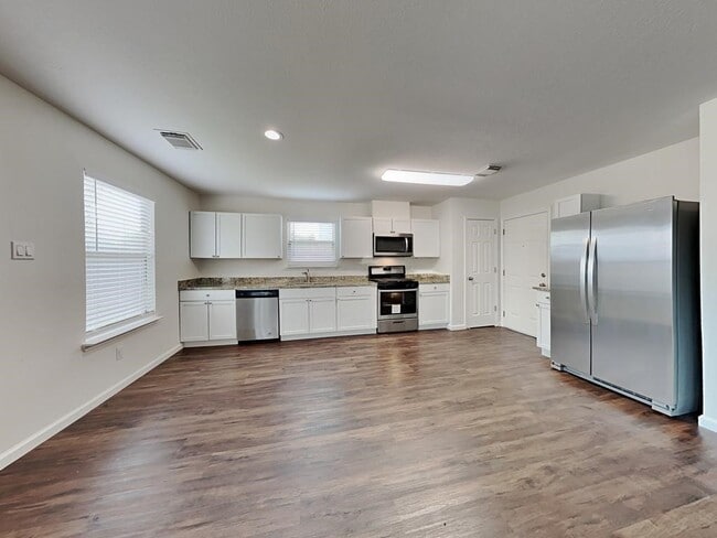 4006 Carmel Ridge Way in Pasadena, TX - Foto de edificio - Building Photo