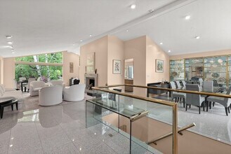 32 Countryside Rd in Newton, MA - Building Photo - Building Photo