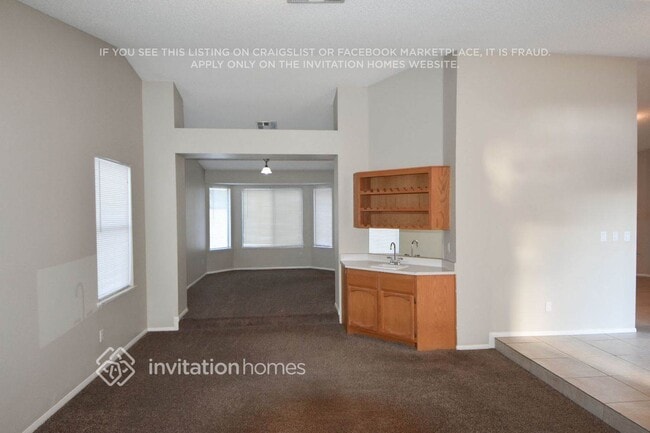 3640 N Glen Ridge Way in Las Vegas, NV - Building Photo - Building Photo