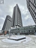 1 Quarrington Lane in North York, ON - Building Photo