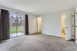 8133 S Everett St in Littleton, CO - Building Photo - Building Photo