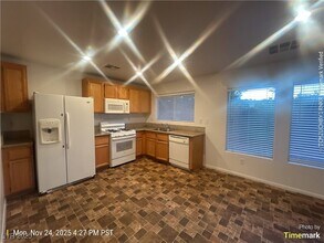 7251 Pine Barrens St in Las Vegas, NV - Building Photo - Building Photo