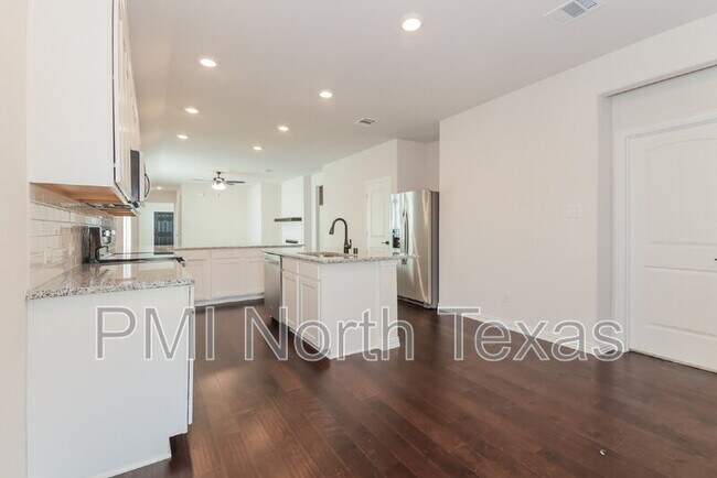 2610 Hawkins St in Anna, TX - Building Photo - Building Photo