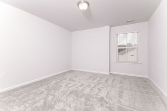 251 Glen Clova Dr in Raleigh, NC - Building Photo - Building Photo