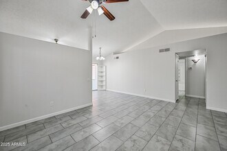 1813 E Grandview Rd in Phoenix, AZ - Building Photo - Building Photo