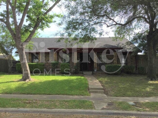 property at 4200 Wayfaring St