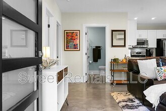 665 Daniel Whaley Rd in Charleston, SC - Building Photo - Building Photo