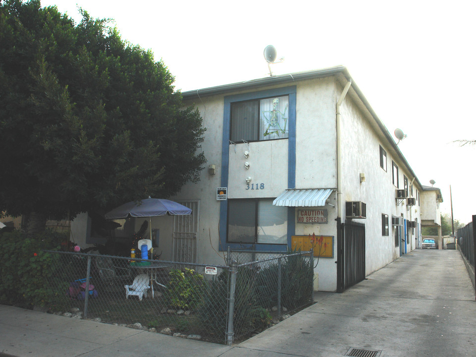 3118 Chapman St in Los Angeles, CA - Building Photo