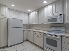 28576 Alessandria Cir in Bonita Springs, FL - Building Photo - Building Photo